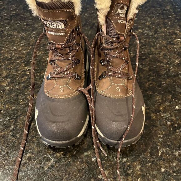 The North Face Women's Size 9 Brown Waterproof Insulated Snow Boots - Picture 1 of 9